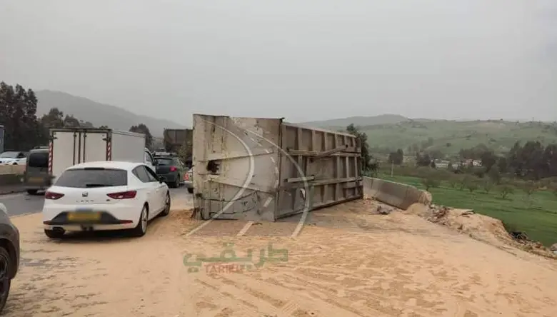 حوادث المرور  11 ضحية في حادث مرور خطير بالطريق السيار شرق-غرب
