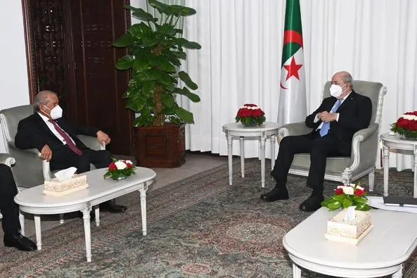 تبون يستقبل رئيس مجلس إدارة رابطة رجال الأعمال القطريين