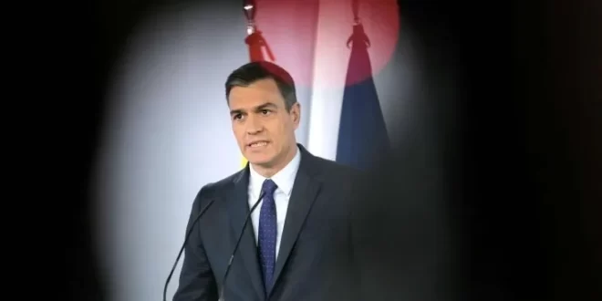 صحيفة لوفيغارو: رئيس الحكومة الإسبانية بيدرو سانشيز في عزلة..