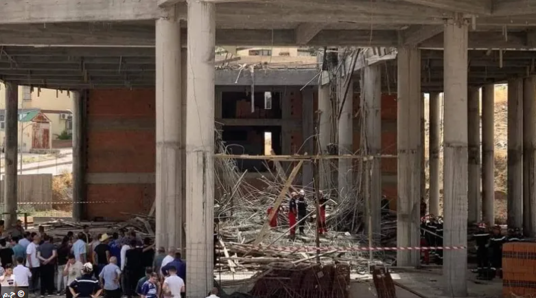 ولاية سطيف سقوط قبة مسجد يخلف خسائر بشرية ومادية