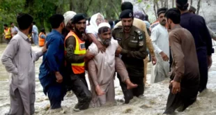 أزيد من الف قتيل في فيضانات أغرقت نصف باكستان