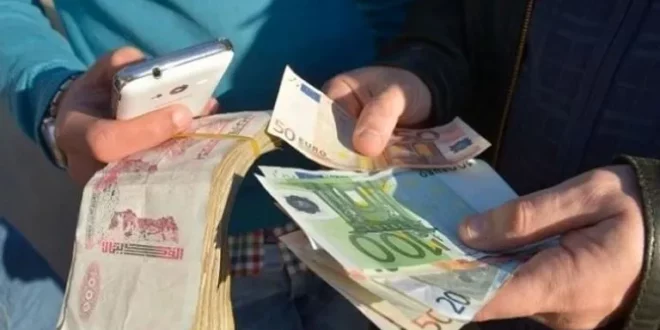 سعر الأورو والدولار مقابل الدينار الجزائري ليوم الأربعاء 31 أوت 2022