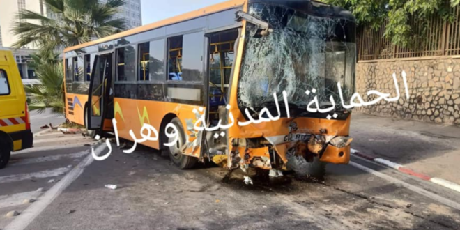 ولاية وهران: 20 جريحا في اصطدام حافلة لنقل المسافرين بنخلة