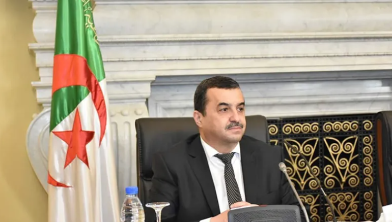 وزير الطاقة والمناجم محمد عرقاب يشارك في اجتماع “أوبك”