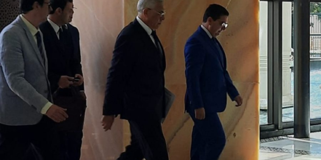 وزير العدل الجزائري عبد الرشيد طبي في المغرب