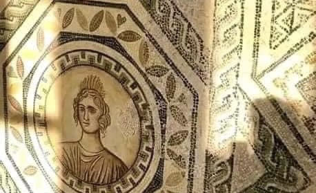 التاريخ يسقط خرافة الزليج المغربي