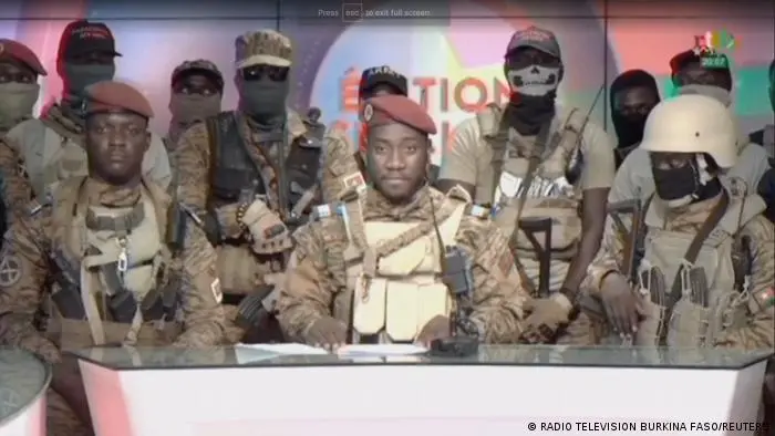 تعليق العمل بالدستور انقلاب عسكري جديد في دولة بوركينا فاسو