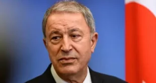 وزير الدفاع التركي خلوصي أكار الأفعى التي غذتها فرنسا بدأت تلدغها