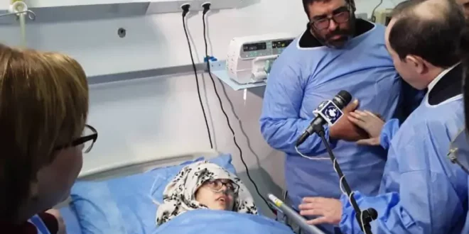 الأستاذة ضحية الطعن بولاية باتنة توجه رسالة من المستشفى