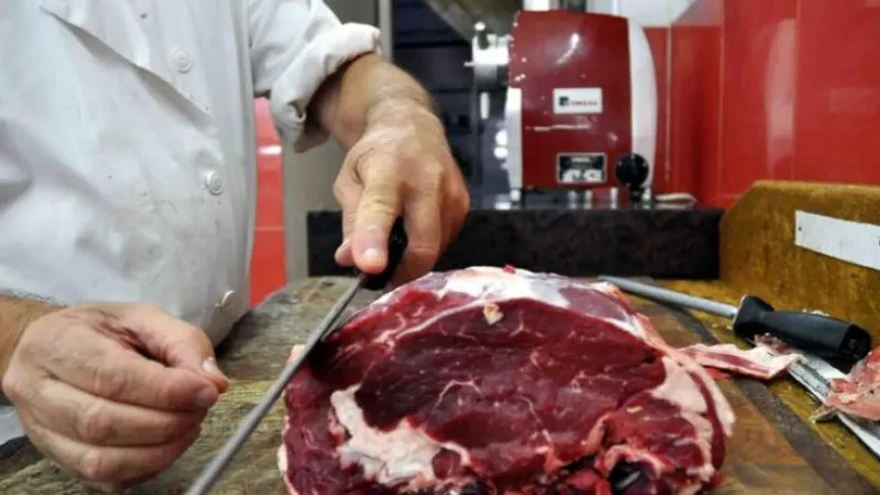 تعرف على مكان شراء اللحوم الحمراء بسعر 1200 دينار من خلال إجابة الوزارة