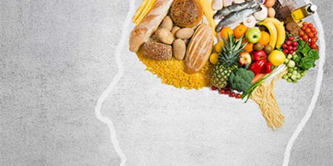 تعرَّف على 8 أطعمة تعمل على تحسين وظائف الدماغ