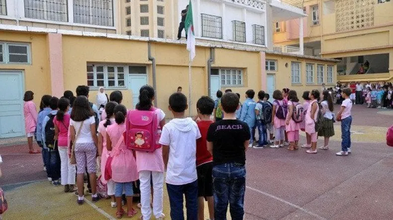 حقيقة تمديد عطلة الربيع لتلاميذ المدارس