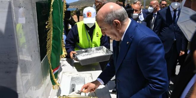 تبون يدشن مشاريع تنموية ويفتتح مستشفى الحروق الكبرى في زيارته لولايات الجزائر