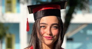 جدل حول صورة إيناس عبدلي بعد حصولها على شهادة البكالوريا