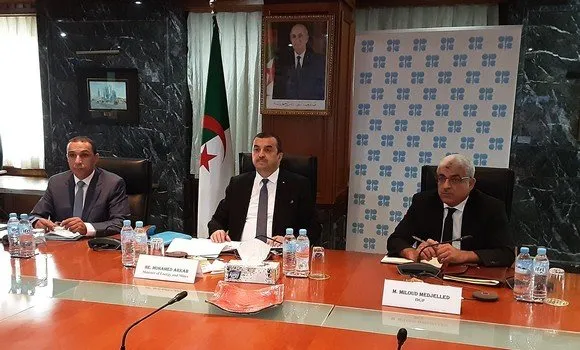 وزير الطاقة والمناجم الجزائري يشارك في اجتماع للجنة المراقبة لمنظمة أوبك وغير أوبك