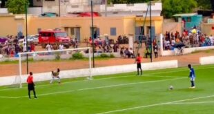 فيديو لاعب بالدوري السنغالي يقوم بأغرب تنفيذ لركلة جزاء عبر التاريخ
