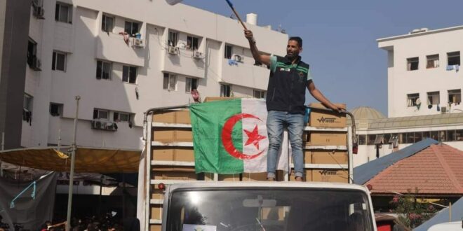 قصف صهيوني يستهدف مكتب جمعية البركة الجزائرية في غزة