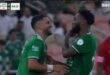 تألق محرز في فوز الأهلي السعودي بخماسية على أبها: هدف رائع وتمريرة حاسمة