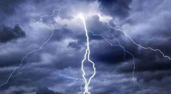 توقعات الطقس ليوم السبت: أمطار رعدية غزيرة تشمل عدة ولايات عبر الوطن