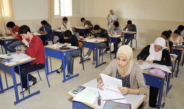 بكالوريا 2026 في الجزائر.. مختص تربوي يشيد بالتنظيم ويثمن جهود وزارة التربية